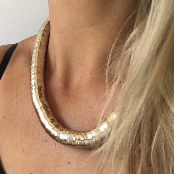 H&M statement necklace - Picture 3 of 5